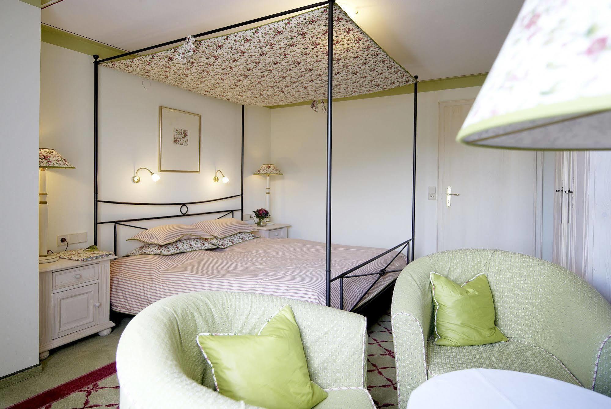 Hotel & Restaurant Sonne Kirchzarten Eksteriør bilde